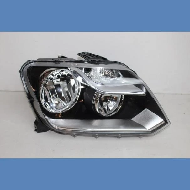 VW AMAROK 2.0 TDI 2010, 2011, 2012, 2013  RIGHT HAND HEADLAMP FOR SALE IN KENYA