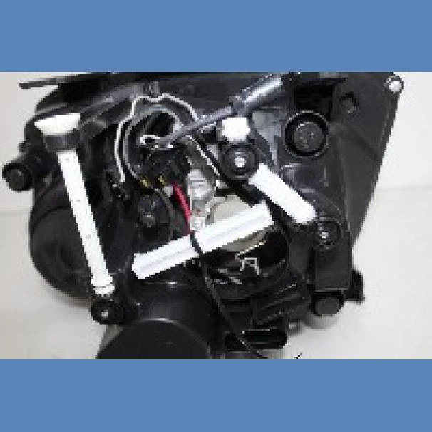 VW Amarok RH Headlamp For Sale in Kenya (2010-2013)