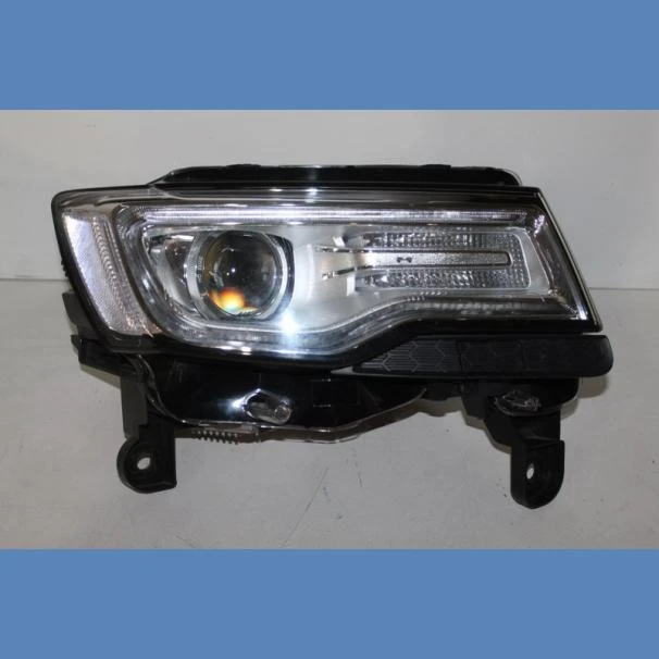 JEEP GRAND CHEROKEE 2014 WK2 RH HEADLAMP FACELIFT FOR SALE IN KENYA