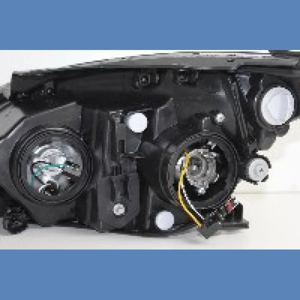 Hyundai i30 RF O/S Headlamp For Sale in Kenya