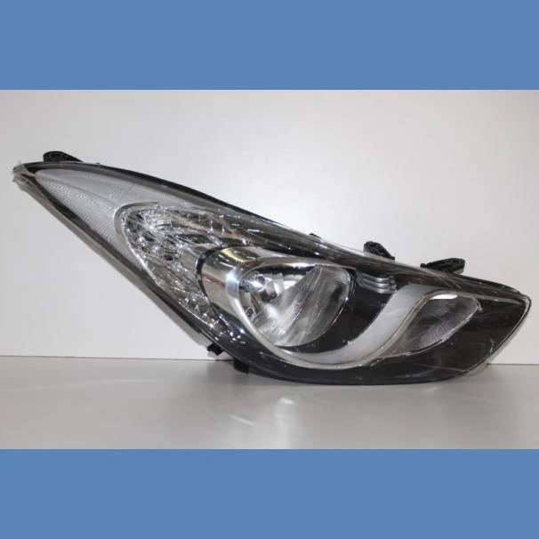 HYUNDAI ELANTRA J7 HEADLAMP RF FOR SALE IN KENYA