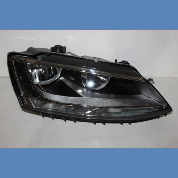VW JETTA 6 2011-2015 1.4 TSI ELECTRIC RH HEADLIGHT FOR SALE IN KENYA