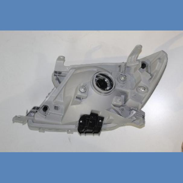 Toyota Hilux  RH Headlight For Sale in Kenya (2014)