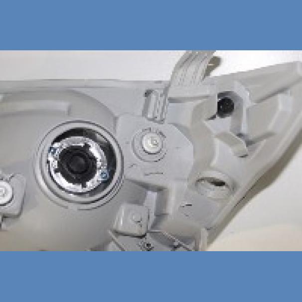 Toyota Hilux  RH Headlight For Sale in Kenya (2014)