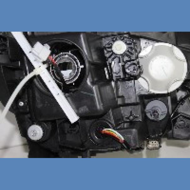 Ford Ranger 2.2D LH Headlamp For Sale in Kenya (2016)