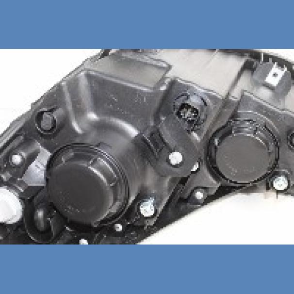 Hyundai ix35 Headlamp RF N/S Projection Type For Sale in Kenya