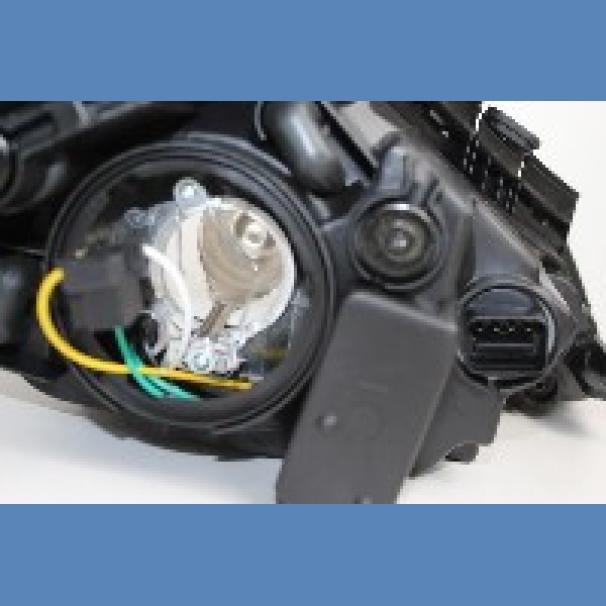 Hyundai i10 Headlamp LF O/S For Sale in Kenya