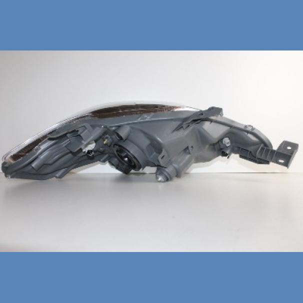 Toyota Innova 2011 Onwards Left-Hand Side Headlight for Sale in Kenya