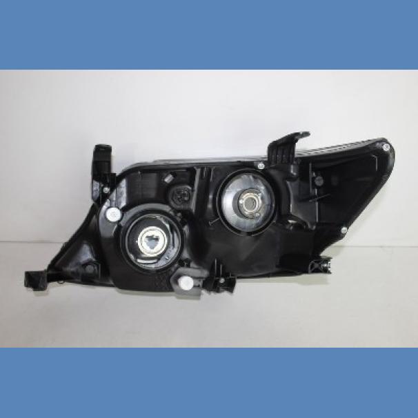 Toyota Fortuner 2011–2013 Right-Hand Headlight for Sale in Kenya