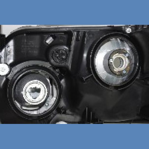 Toyota Fortuner 2011–2013 Right-Hand Headlight for Sale in Kenya
