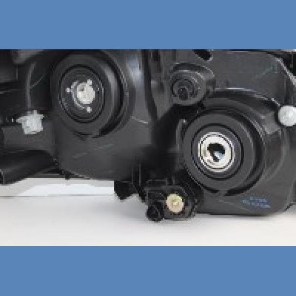 Toyota Fortuner 2009–2015 Headlight for Sale in Kenya