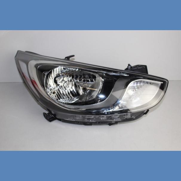 Hyundai Accent 2012 Right Front (RF) Headlamp for Sale in Kenya