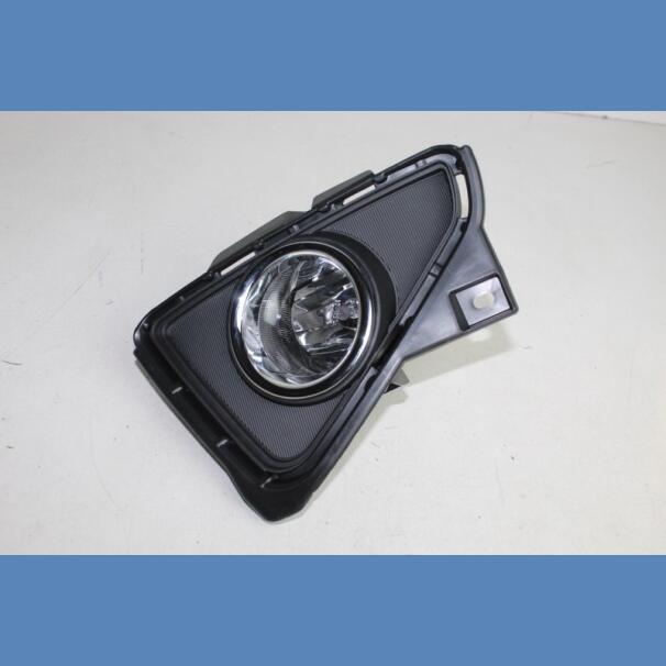 Toyota RAV4 2015 Left Front Fog Lamp & Cover Set For Sale in Kenya