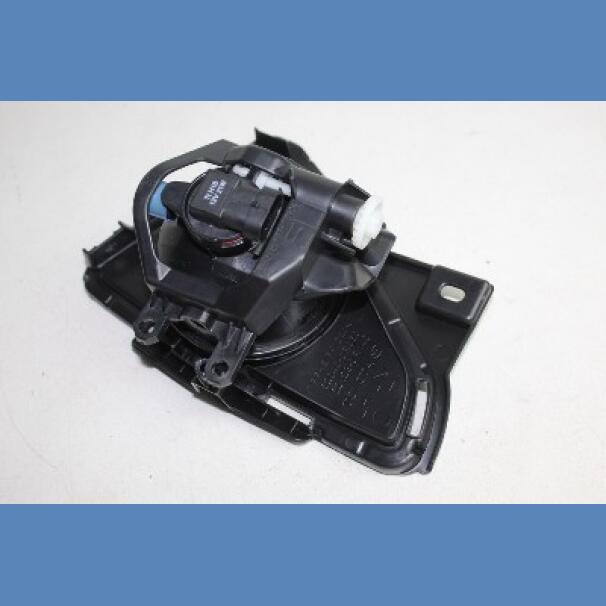 Toyota RAV4 2015 Left Front Fog Lamp & Cover Set For Sale in Kenya