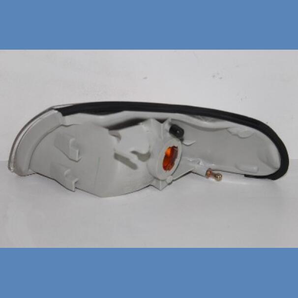 MAZDA 626  Front Corner Lamp - Right Hand Side 