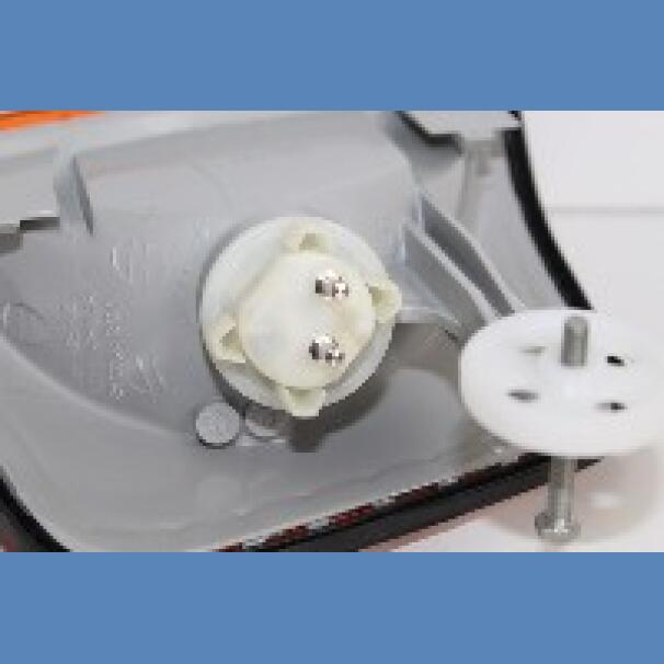 Mercedes 190E Front Left Indicator For Sale in Kenya 