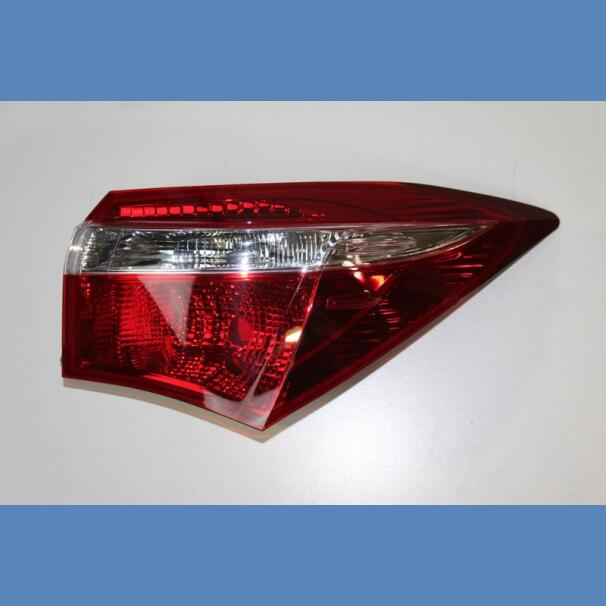 TOYOTA COROLLA PRESTIGE OUTER TAIL LIGHT RH For Sale in Kenya