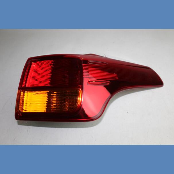 TOYOTA RAV4 TAIL LIGHT RH For Sale in Kenya
