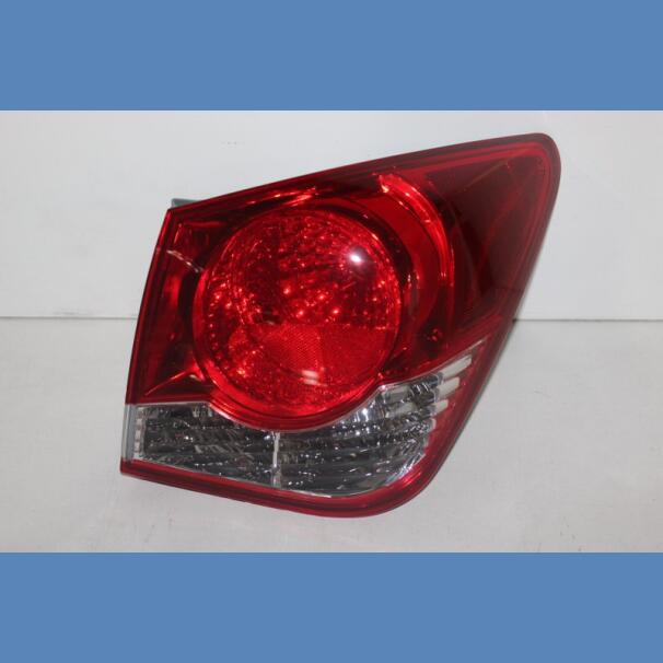 CHEVROLET CRUZE 2008-2014 TAIL LIGHT RH For Sale in Kenya