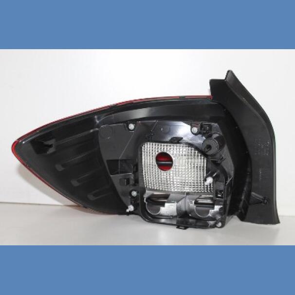 Renault Sandero Taillight For Sale in Kenya - right (2017)