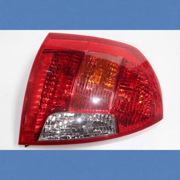 HYUNDAI ACCENT TAIL LAMP LR MK4 SEDAN For Sale in Kenya