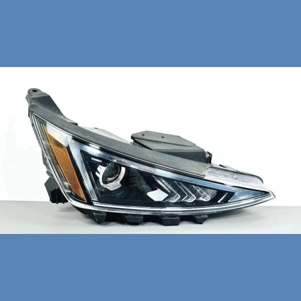 2019 HYUNDAI ELANTRA RH HEADLAMP FOR SALE IN KENYA