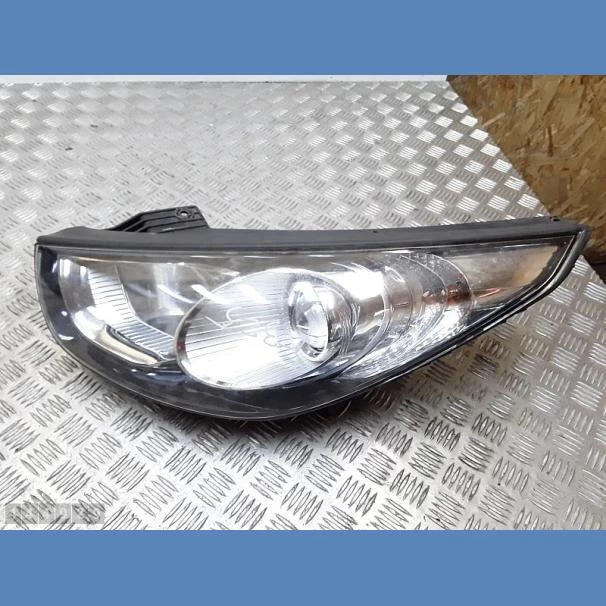 HYUNDAI IX35 2012-2013 RH HEADLAMP FOR SALE IN KENYA