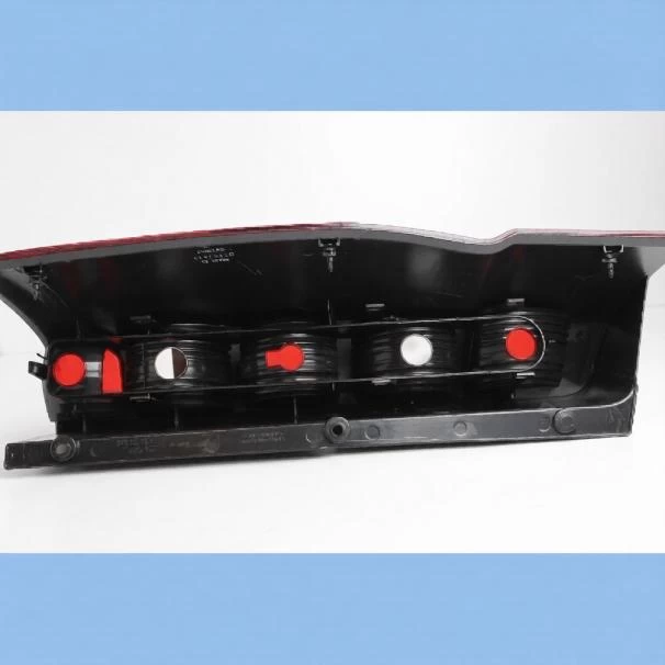 Mercedes-Benz Sprinter W904 Taillight For Sale in Kenya - Right (1995-2006)
