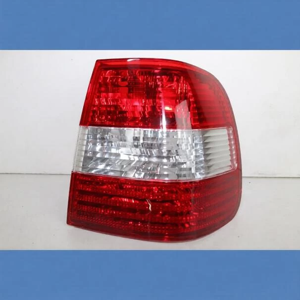 VOLKSWAGEN POLO 2009 SEDAN TAIL LAMP RH For Sale in Kenya