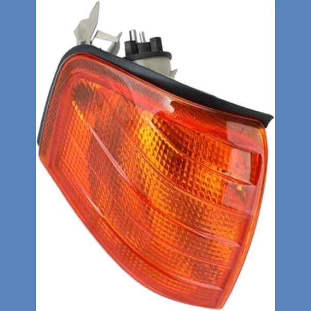 MERCEDES  C-CLASS W202 INDICATOR LAMP LEFT FRONT For Sale in Kenya