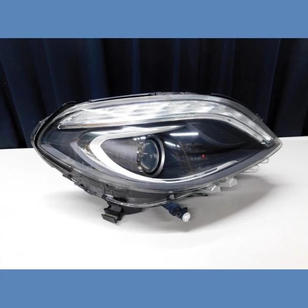 Mercedes Benz B-Class W246 2014 Facelift Xenon Headlamp For Sale in Kenya