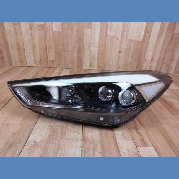 HYUNDAI TUCSON HEADLAMP LF CLEAR LENS FOR SALE IN KENYA
