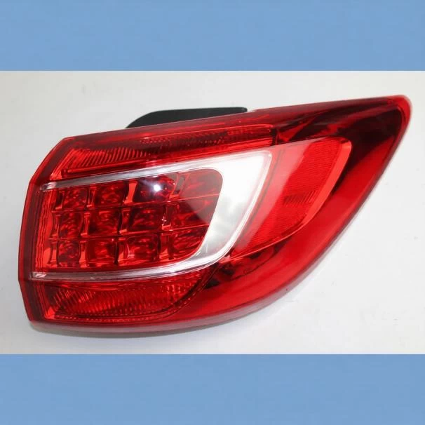KIA SPORTAGE 2012 TAIL LAMP RR ON FENDER For Sale in Kenya