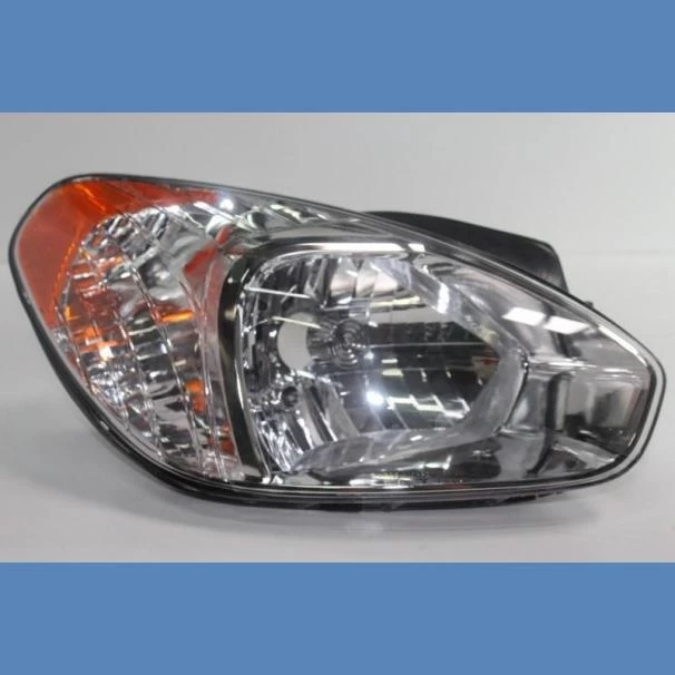 Hyundai Accent MK4 Right Front  Headlight  for Sale in Kenya