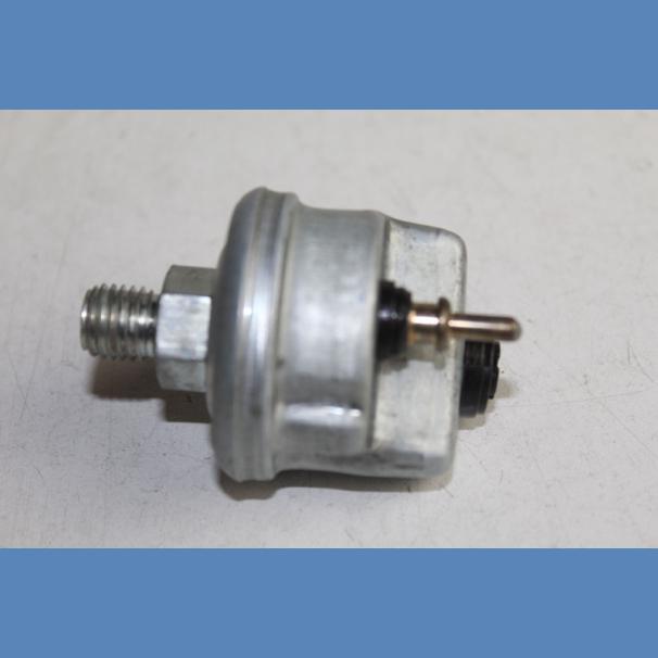 Mercedes-Benz W202 C180 Oil Pressure Switch in Kenya (1994-1999)