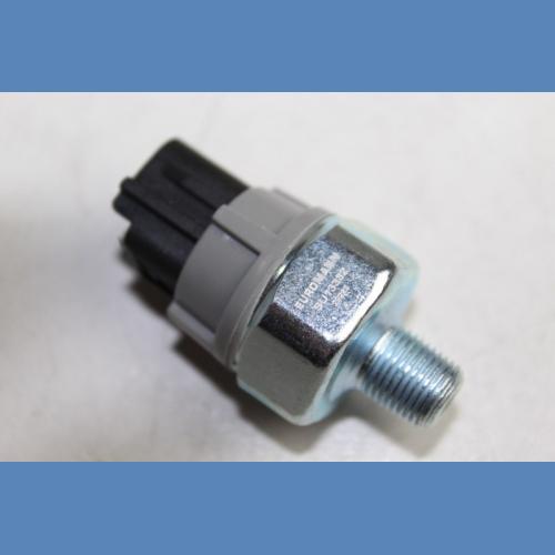 Toyota Hilux Oil Pressure Sender Unit For Sale in Kenya (1999-2005)
