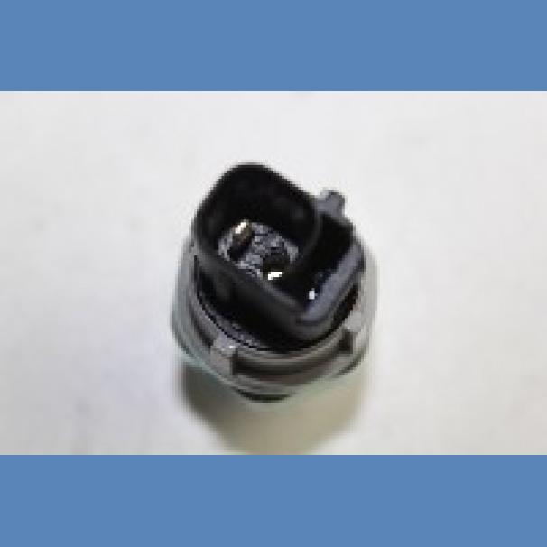 Toyota Hilux Oil Pressure Sender Unit For Sale in Kenya (1999-2005)