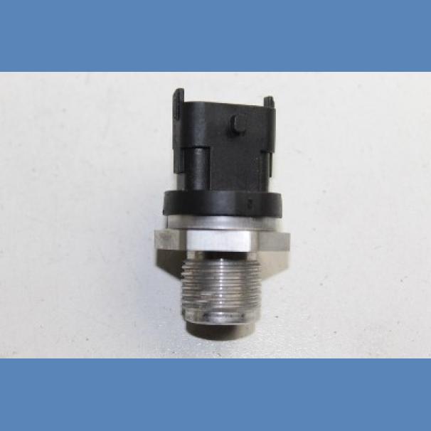 Jeep Cherokee Sport Fuel Pressure Sensor For Sale in Kenya (2008)