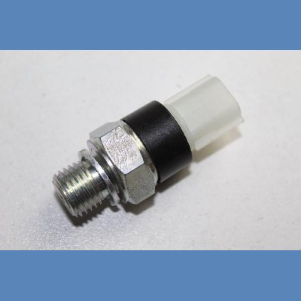 Renault Clio 3 Oil Pressure Switch For Sale in Kenya (2007-2012)