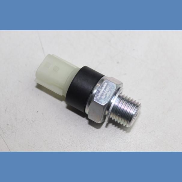 Renault Clio 3 Oil Pressure Switch For Sale in Kenya (2007-2012)