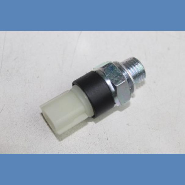 Renault Clio 3 Oil Pressure Switch For Sale in Kenya (2007-2012)