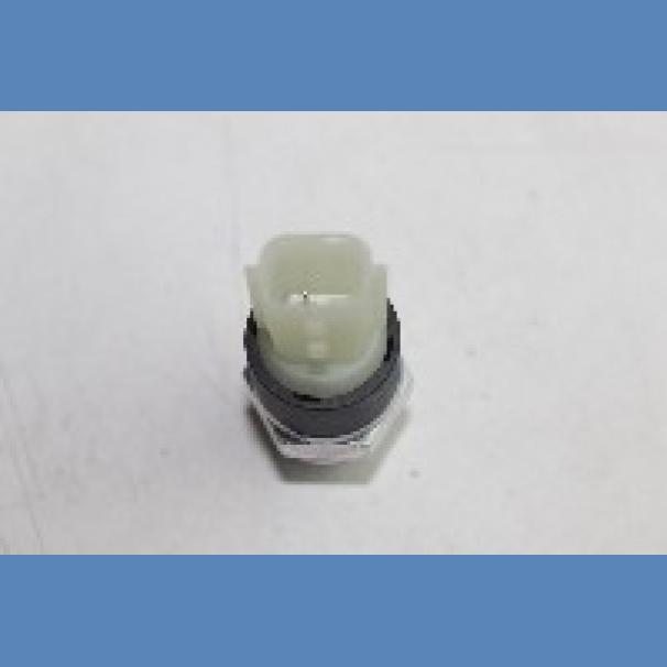 Renault Clio 3 Oil Pressure Switch For Sale in Kenya (2007-2012)