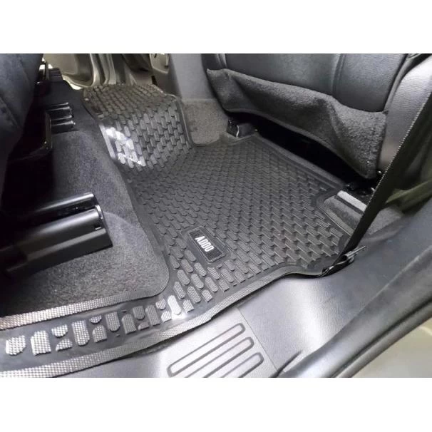 Ford Everest Floor Mats for Sale in Kenya - Premium Grade for 2nd Generation