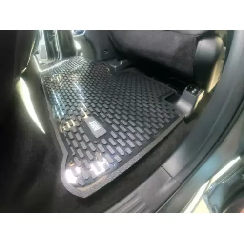 Nissan Navara Floor Mats for Sale in Kenya - Premium Grade