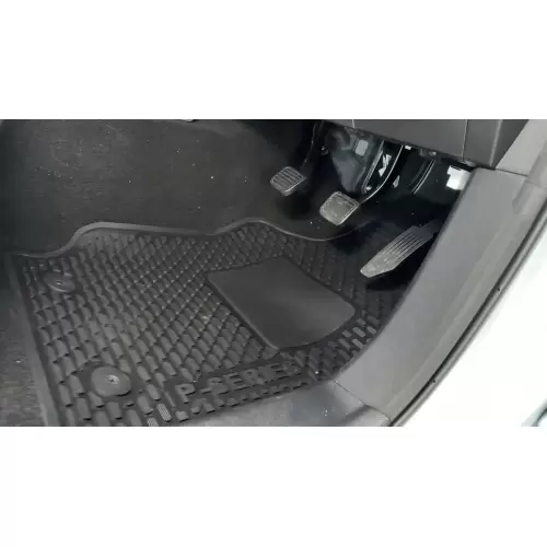 GWM P-Series Double Cab Floor Mats for Sale in Kenya-Premium Quality Full Set