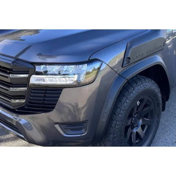 Toyota Land Cruiser 300 Series Kut Snake Fender Flares For Sale in Kenya (2021–2026)