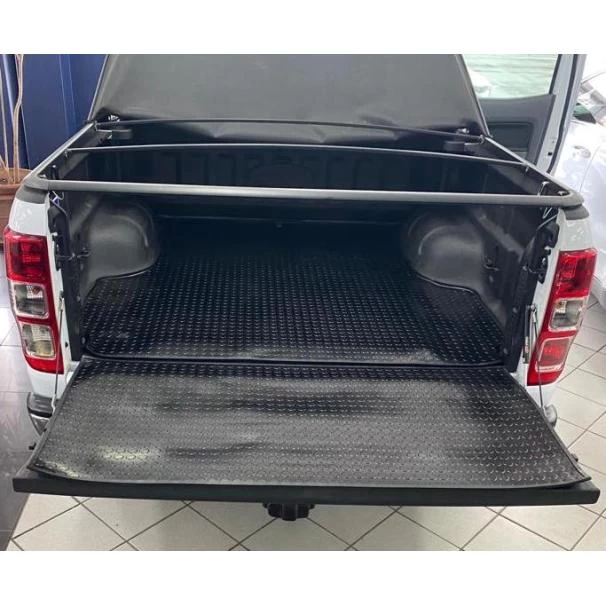 Nissan NP300 Single Cab Bed Liner for Sale in Kenya-Premium Quality(2010-Present)