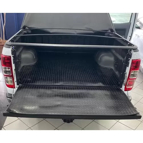 Nissan NP300 Single Cab Bed Liner for Sale in Kenya-Premium Quality(2010-Present)